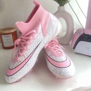 Brand new women’s soccer cleats
